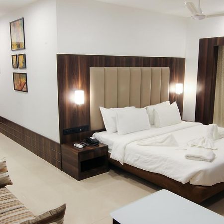 Golden Chariot The Boutique Hotel Mumbai  Buitenkant foto