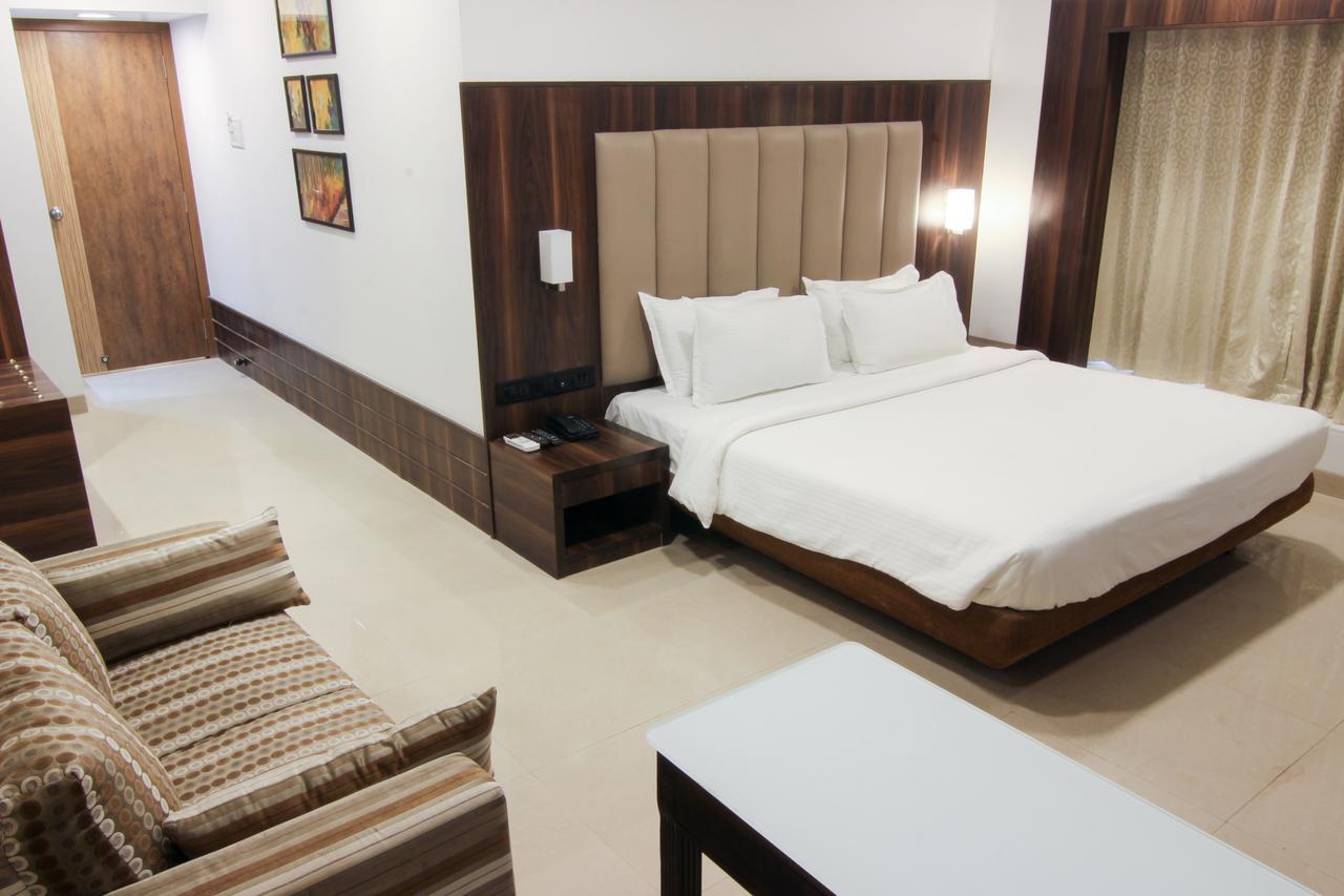 Golden Chariot The Boutique Hotel Mumbai  Buitenkant foto