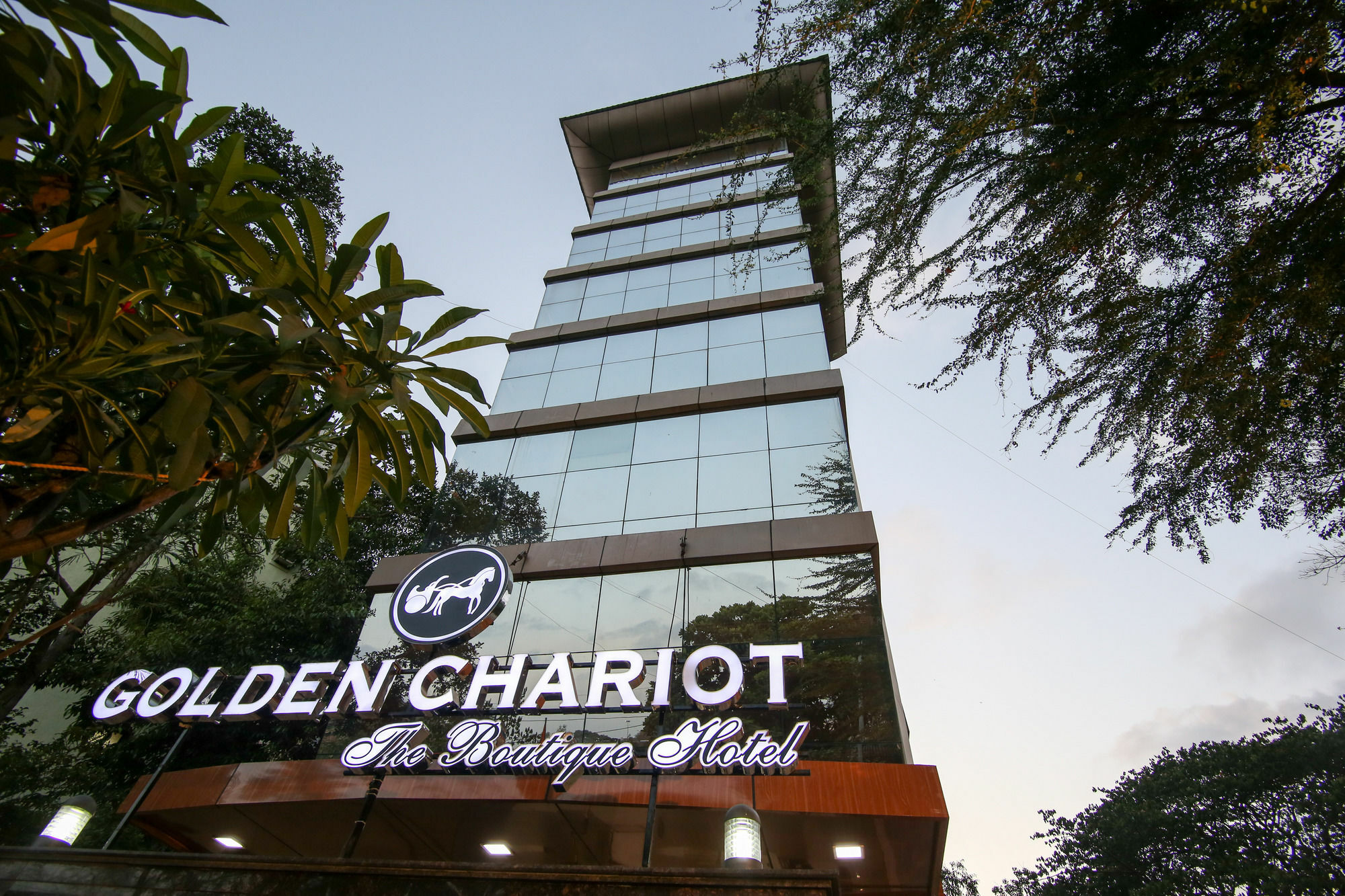 Golden Chariot The Boutique Hotel Mumbai  Buitenkant foto